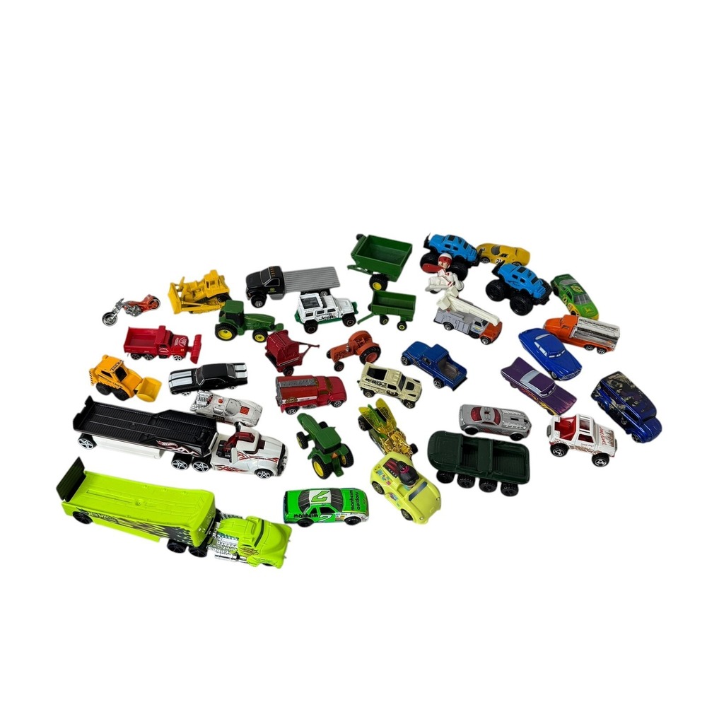 Mixed Lot Of 35 Hot Wheels Matchbox Johnโ Deere Vintage Collector